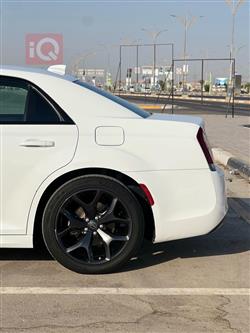 كرايسلر 300